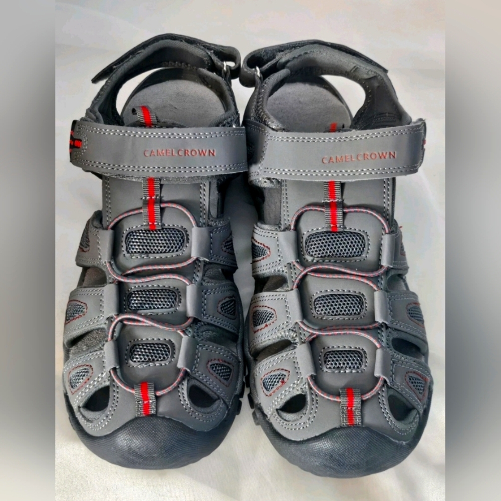 Camel Crown Mens Size 10 Gray & Red Active Wear Hiking Sandals New Outdoor Fun